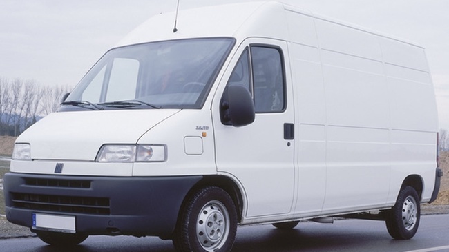 Arbeitsunfall auf dem Weg zur Baustelle: Anspruch auf Sonderzahlung?