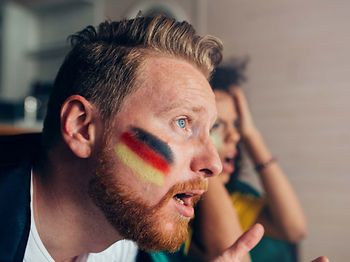 WM2026_Fans_Vor_Dem_Fernseher