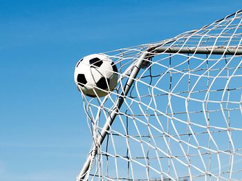 WM2026_Tor_Ball_im_Netz