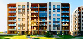 Wohngebäude Wohnanlage Rasen 