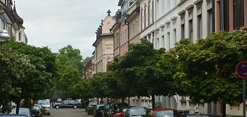 Wohnumfeld_Altbau_Strassenraum_Baumbestand