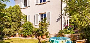 wohnumfeld_einfamilienhaus_garten_wohnen