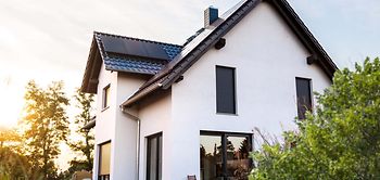 wohnumfeld_einfamilienhaus_photovoltaik_dach