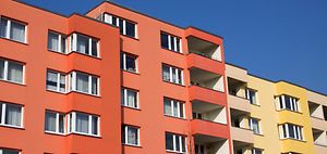 Wohnumfeld_Mehrfamilienhaus_Farbkonzept