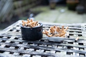Zigaretten Aschenbecher Nichtraucher Rauchverbot