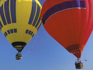 Querschnittslähmung nach Sturz aus Ballon: Ballonführer haftet 